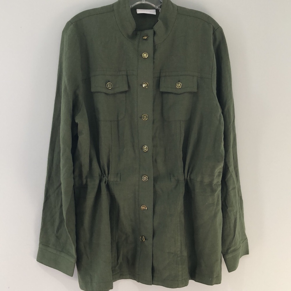 Susan Graver Olive green linen jacket. Gathered waist, Button close. Size M New